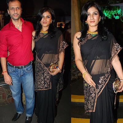 Raveena And Anil Thandani At the Launch of Jeweleravi Store