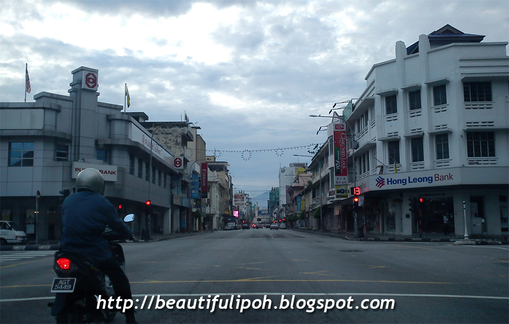 Beautiful Ipoh: Bougainvillea City: Banks