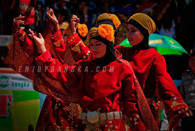 Festival-Budaya-Bangka-Tarian-Budaya