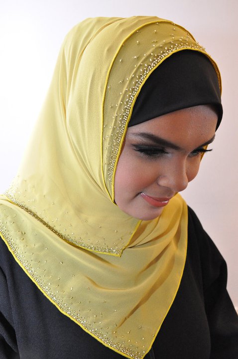 Muslim Women Fashions: Hijab Designs