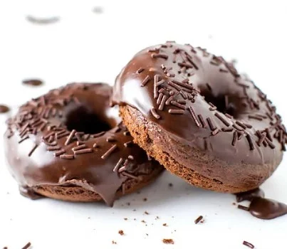 CHOCOLATE CAKE DONUTS WITH NUTELLA GLAZE