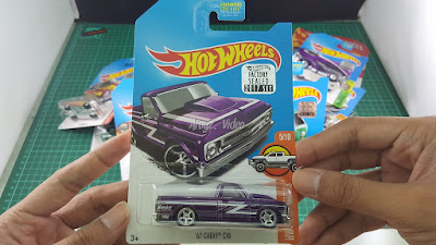 Hot Wheels Super Treasure Hunt 67 Chevy C10