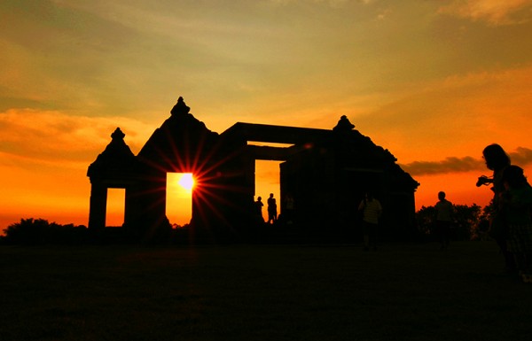 Panduan Penting Saat Mengunjungi Istana Ratu Boko