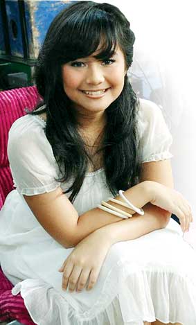 Gita Gutawa on Gita Gutawa   Chordering