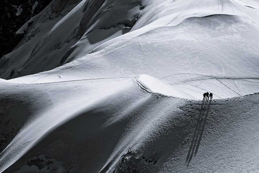 The Scale Of Nature: I Photographed People In The Alps To Show How Small We Are