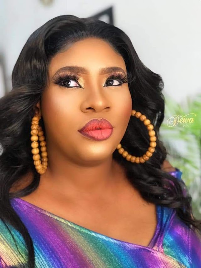 The Dazzling Looks Of Aderiike Aromolaran
