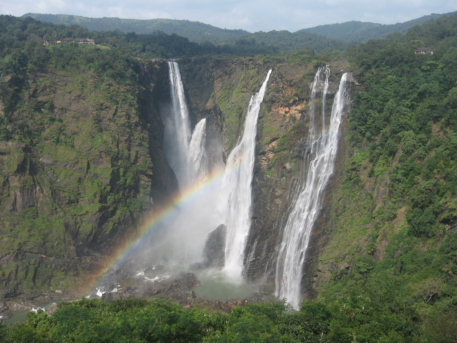 Download this Rainbow Jog Falls picture