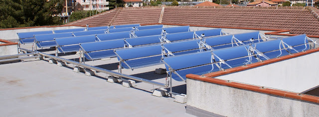 السخان الشمسي ذات مجمع القطع المكافئ Parabolic Trough Solar Heater