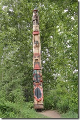 DSC03988 totem pole