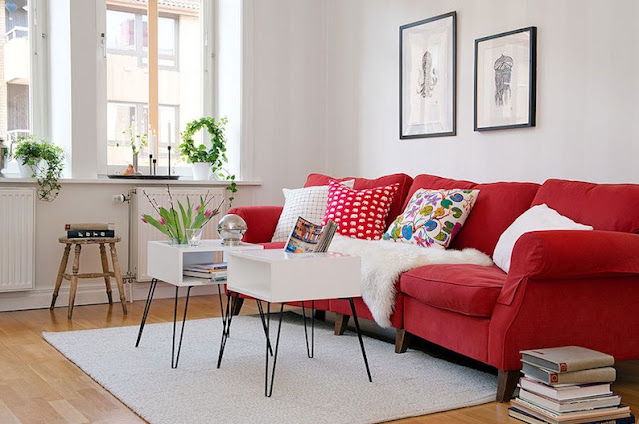 red living room decoration