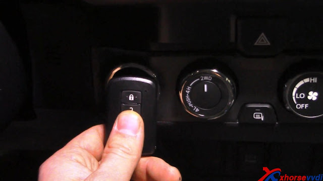 Xhorse VVDI Key Tool Max Unlock Toyota Smart Key 3