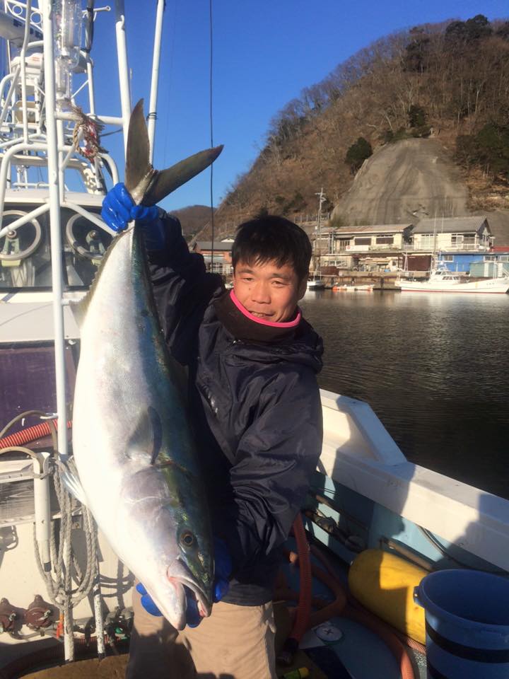 ちゃらんぽらんな新米漁師のブログ 極上のブリはこうして漁獲されていた 対馬の凄腕漁師さんのプロの技