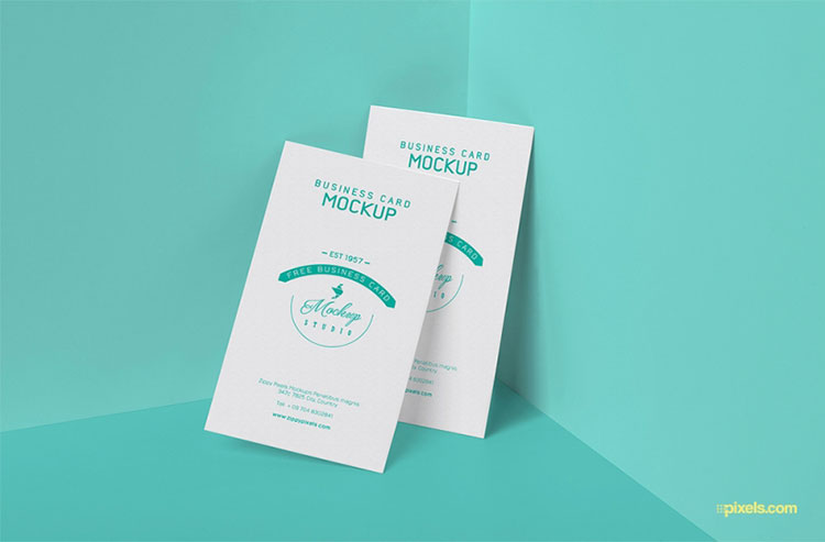 Free Visiting Card PSD Mockup