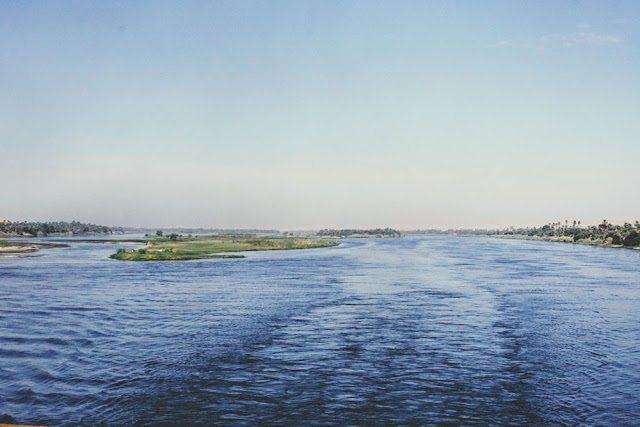 ナイル川を上るクルーズ