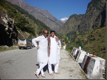 Super-Star-Rajinikanth-At-Himalayas-5