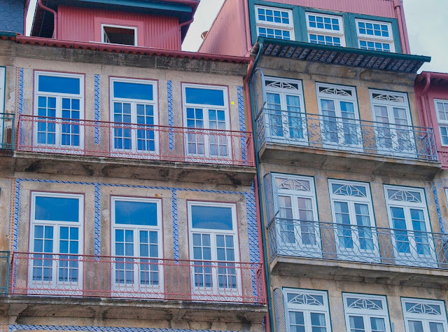 Portugal, Porto, azulejo, azulejos, carreaux, faïence,