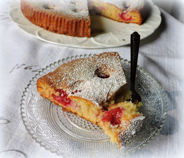 Raspberry Yogurt Cake