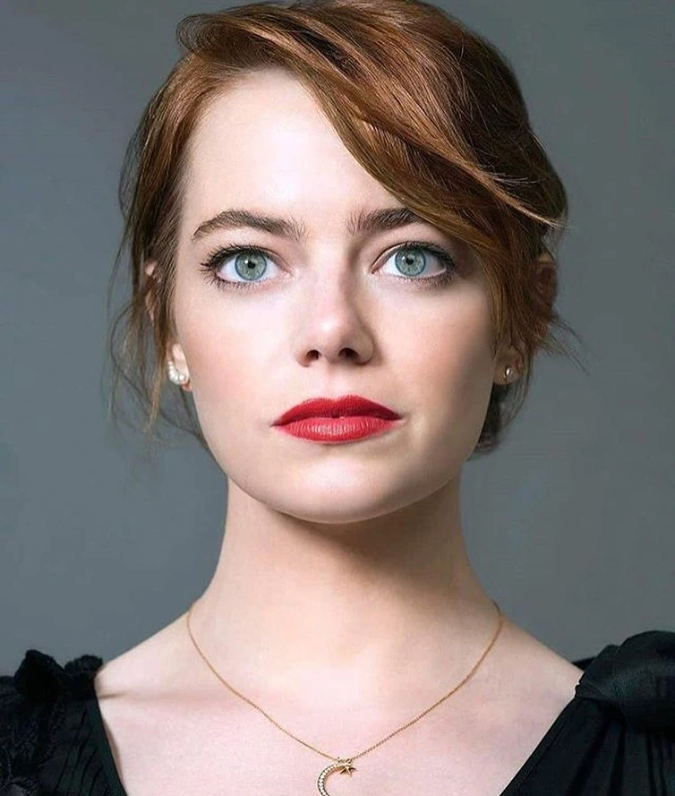 Emma Stone HD Photo Background