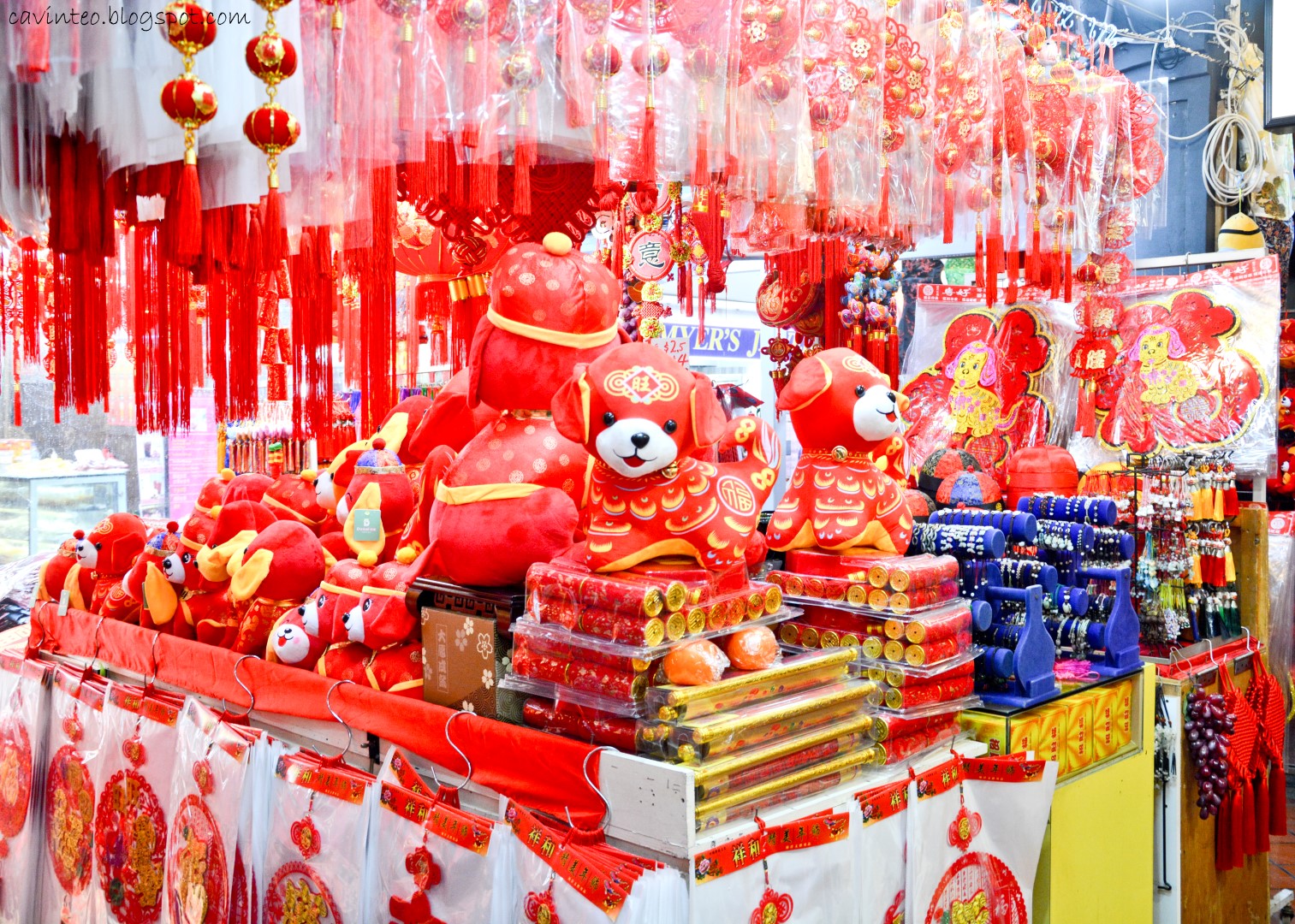 Entree Kibbles Chinese New Year Decorations For The Dog Year At Chinatown Singapore