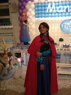 FROZEN EM BH COROAÇÃO DA PRINCESA MANUELA DECORAÇÃO PERSONAGEM VIVO TEATRO FROZEN AO VIVO DISNEY BELO HORIZONTE AUE BUFFET AUE