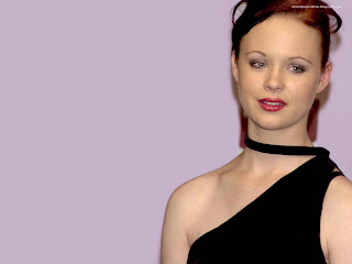 Hot American Actress Thora Birch Picture-Wallpapers 1600 X 1200 Gallery