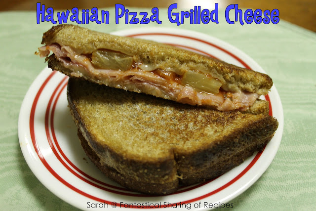 Hawaiian Pizza Grilled Cheese. The best of two worlds plus a little pineapple! #pizza #grilledcheese