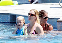 Julia Roberts Playing in The Pool