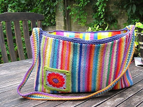 BOLSOS Y MOCHILAS PARA TEJER A CROCHET VARIOS MODELOS