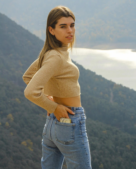 Rym Gallardo – Most Beautiful Transgender Girl Outfits in a knit Sweater and Blue Jeans