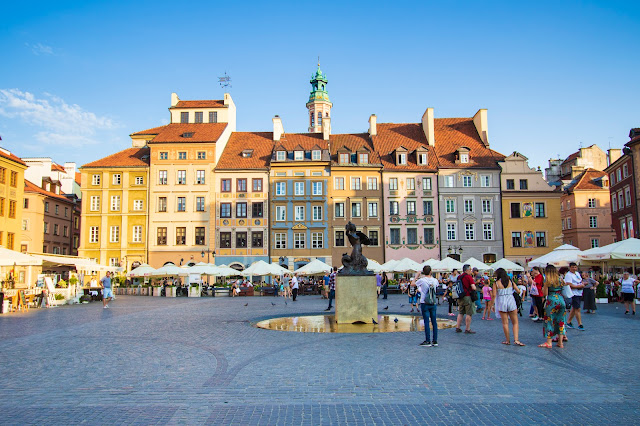 Piazza della città vecchia-Rynek Starego Miasta-Varsavia