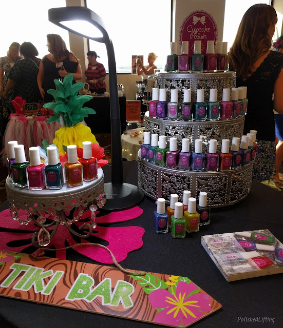 nail polish display