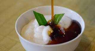 Penyajian Bubur Sumsum dengan Mangkok