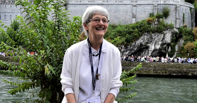 Sakit Puluhan Tahun, Suster Bernadette Sembuh Usai Ke Lourdes