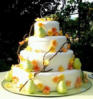 Wedding Cakes with Green Details