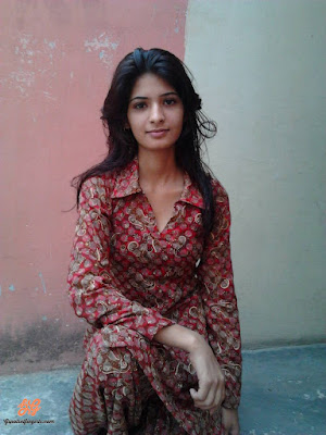 Meet This Pure Indian Desi Sexy Selfie Girl Naseeba