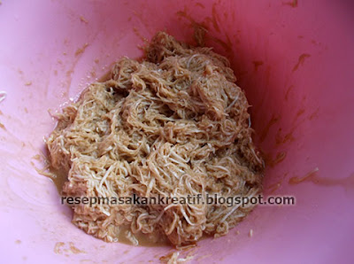  Ingin membikin masakan ringan anggun kukus tradisional dari olahan singkong  Resep Sawut Singkong Kukus Gula Merah