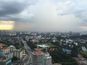 Hujan di waktu petang