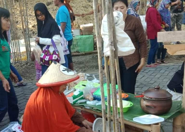 Wisata Pasar Jadul Di Ngawi Jawa Timur