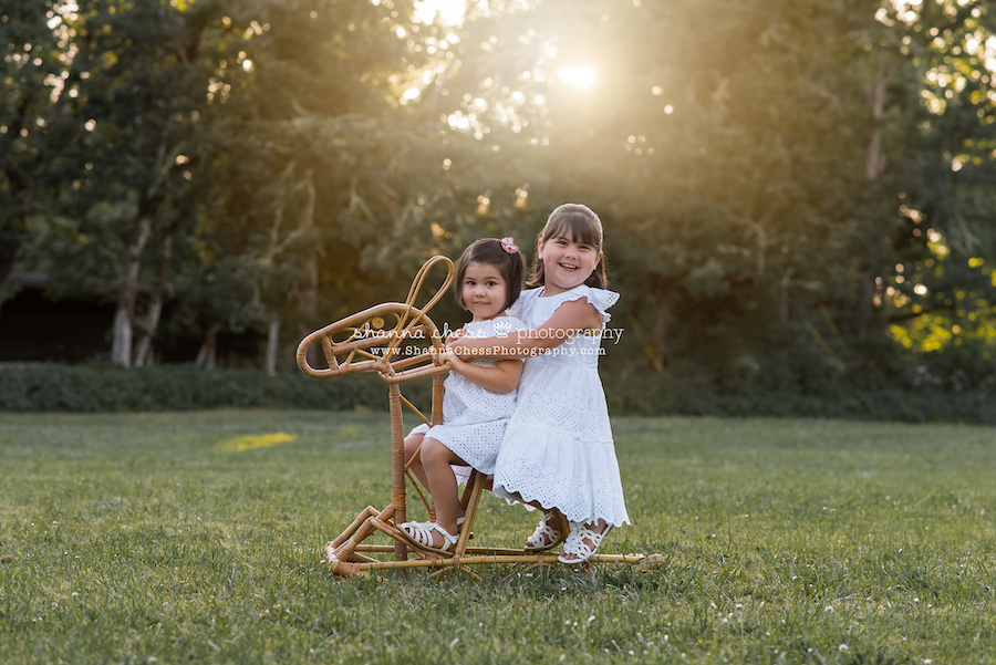 eugene oregon outdoor children's portrait photographer