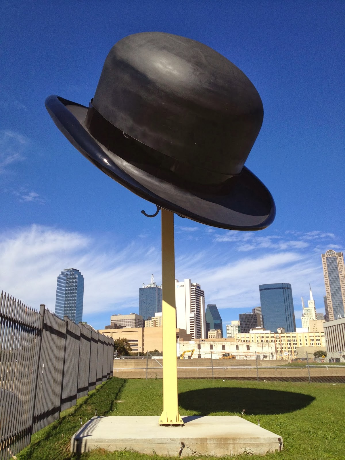 Metroplexing: What's the Story Behind this Giant Hat?