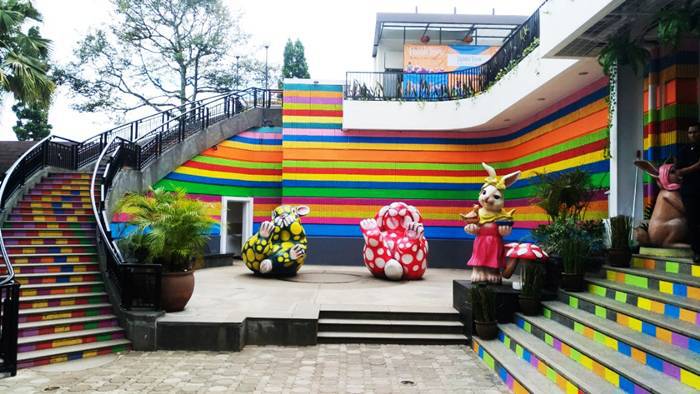  tempat wisata anak bandung timur terbaru  28 Tempat Wisata di Bandung Paling Populer, Instagrammable dan Kekinian