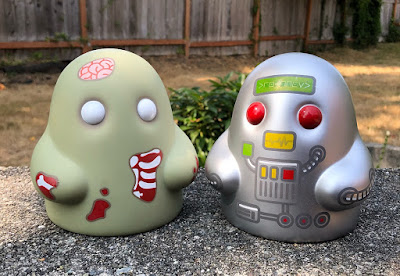 Tiny Ghost Zombie & Robot Edition Vinyl Figures by Reis O’Brien x Bimtoy x Bottleneck Gallery