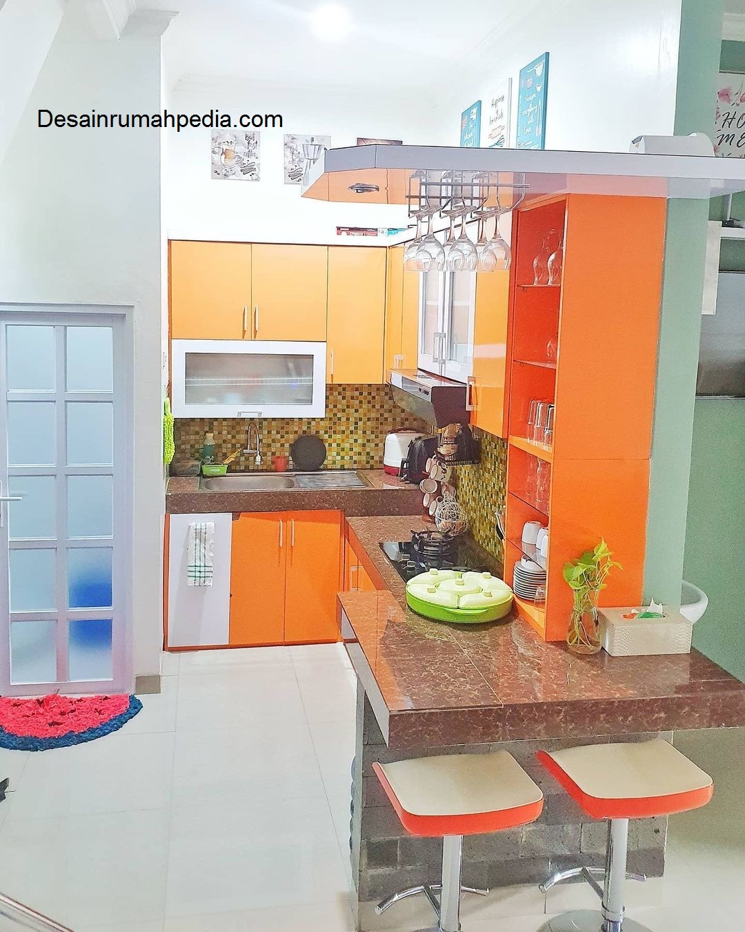 Inspirasi Kitchen Set Kecil Minimalis Untuk Space Terbatas Desainrumahpediacom Inspirasi Desain Rumah Minimalis Modern