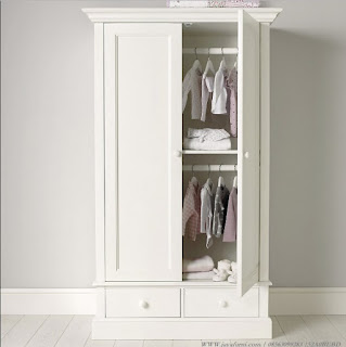 Design of Minimalist Children's Wardrobes