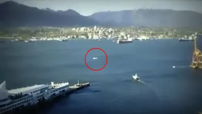 Flying saucer filmed over North Shore Vancouver in 2017.