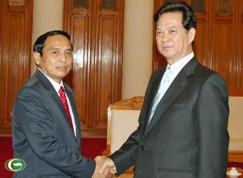 Thủ tướng Nguyễn Tấn Dũng tiếp Chủ nhiệm Ủy ban Kiểm tra Trung ương Lào 