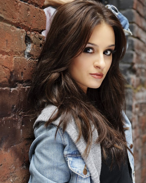 Melanie Papalia HD Wallpapers Free Download