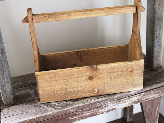 Fun farmhouse finds- Itsy Bits And Pieces