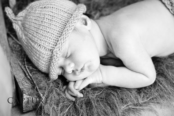 Cirencester newborn photographer