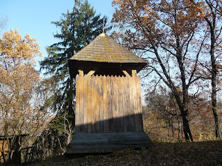 Стрілків. Львівська обл. Свято-Миколаївська церква. 1650 р. Дзвіниця